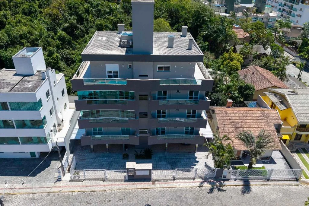 Seu Paraíso em Bombinhas Apto Totalmente Equipado a 3 Minutos da Areia, Bombinhas, na Rua Andorinha, 42 Primeiro Andar em Bombinhas/SC — foto 8