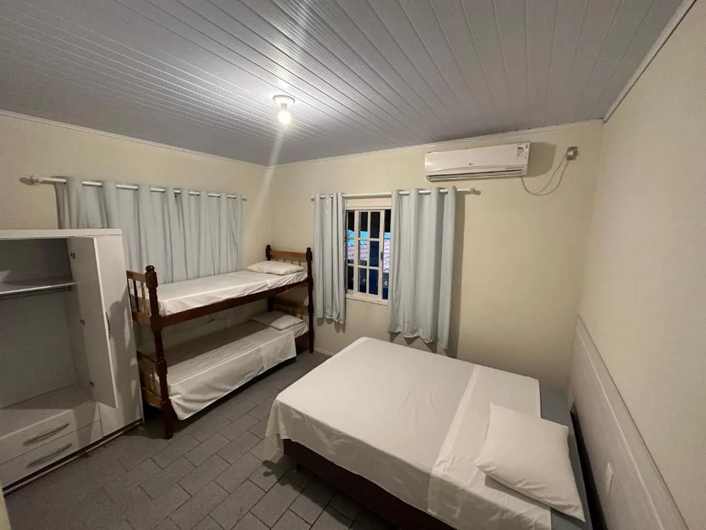 Apartamentos próximo ao Mar, Bombinhas, na 625 Rua Agata em Bombinhas/SC — foto 2