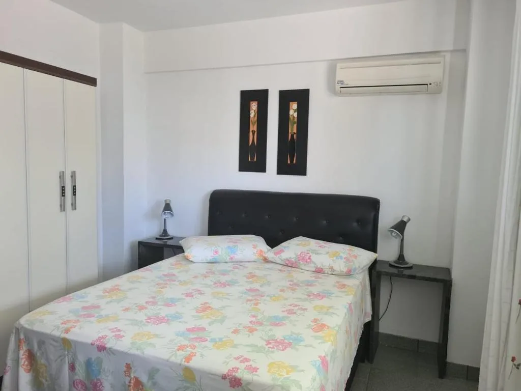 PRAIA DE 4 ILHAS Apartamento De 1 Quarto a 50M Praia Com Vista, Bombinhas, na Rua Ilha Bela, Número, bairro Quatro Ilhas em Bombinhas/SC — foto 2