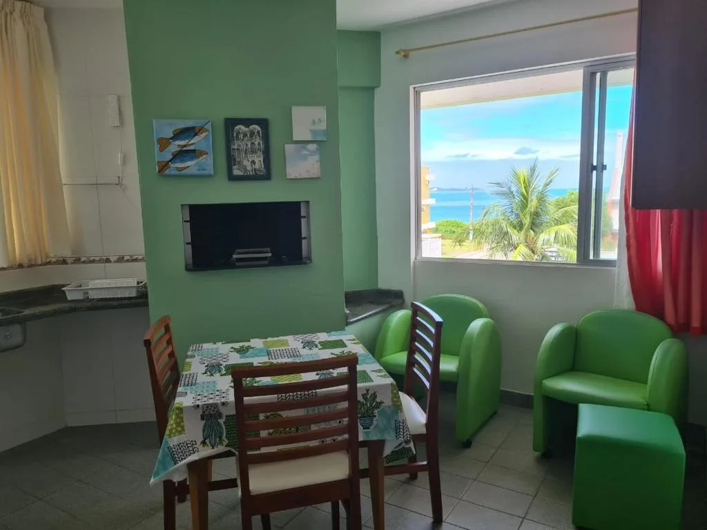 PRAIA DE 4 ILHAS Apartamento De 1 Quarto a 50M Praia Com Vista, Bombinhas, na Rua Ilha Bela, Número, bairro Quatro Ilhas em Bombinhas/SC — foto 5