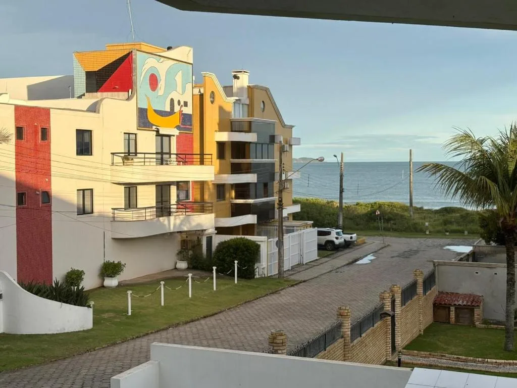 PRAIA DE 4 ILHAS Apartamento De 1 Quarto a 50M Praia Com Vista, Bombinhas, na Rua Ilha Bela, Número, bairro Quatro Ilhas em Bombinhas/SC — foto 6