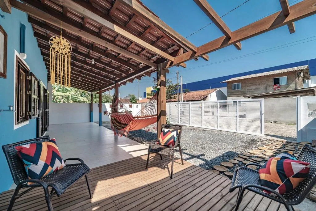 Casa na praia de Morrinhos Bombinhas para 10 pessoas, Excelente localização, Bombinhas, na 140 Rua Gardênia, bairro Morrinhos em Bombinhas/SC — foto 6