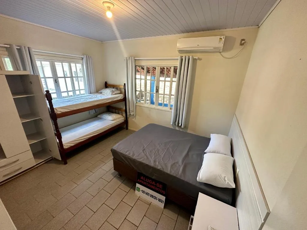 Apartamentos próximo ao Mar, Bombinhas, na 625 Rua Agata em Bombinhas/SC — foto 17
