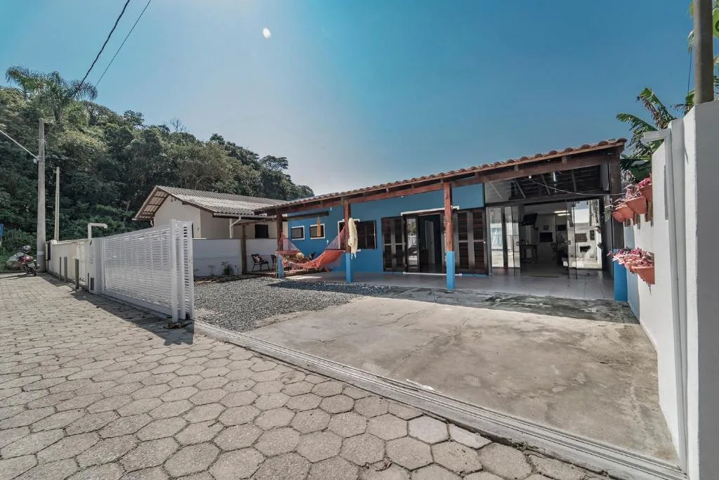 Casa na praia de Morrinhos Bombinhas para 10 pessoas, Excelente localização, Bombinhas, na 140 Rua Gardênia, bairro Morrinhos em Bombinhas/SC — foto 15