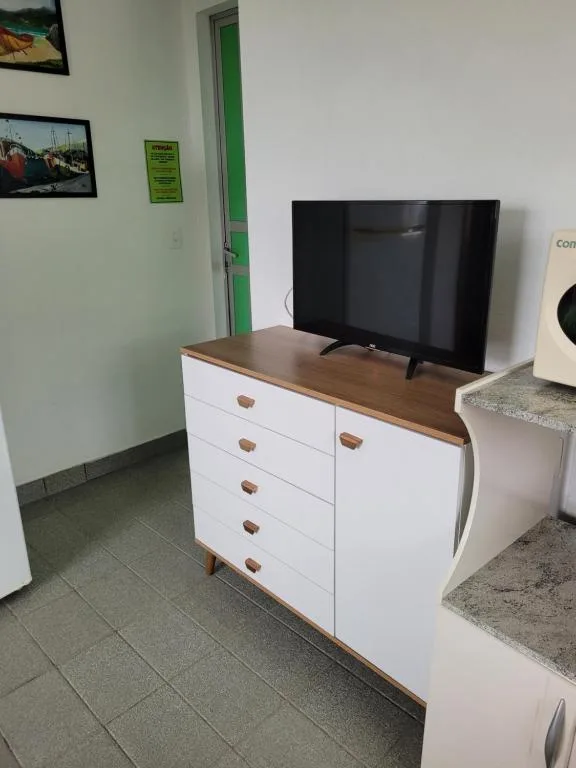 PRAIA DE 4 ILHAS Apartamento De 1 Quarto a 50M Praia Com Vista, Bombinhas, na Rua Ilha Bela, Número, bairro Quatro Ilhas em Bombinhas/SC — foto 19