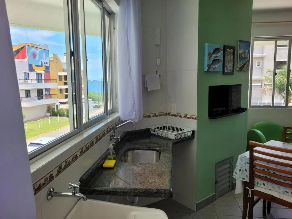 PRAIA DE 4 ILHAS Apartamento De 1 Quarto a 50M Praia Com Vista, Bombinhas, na Rua Ilha Bela, Número, bairro Quatro Ilhas em Bombinhas/SC — foto 22