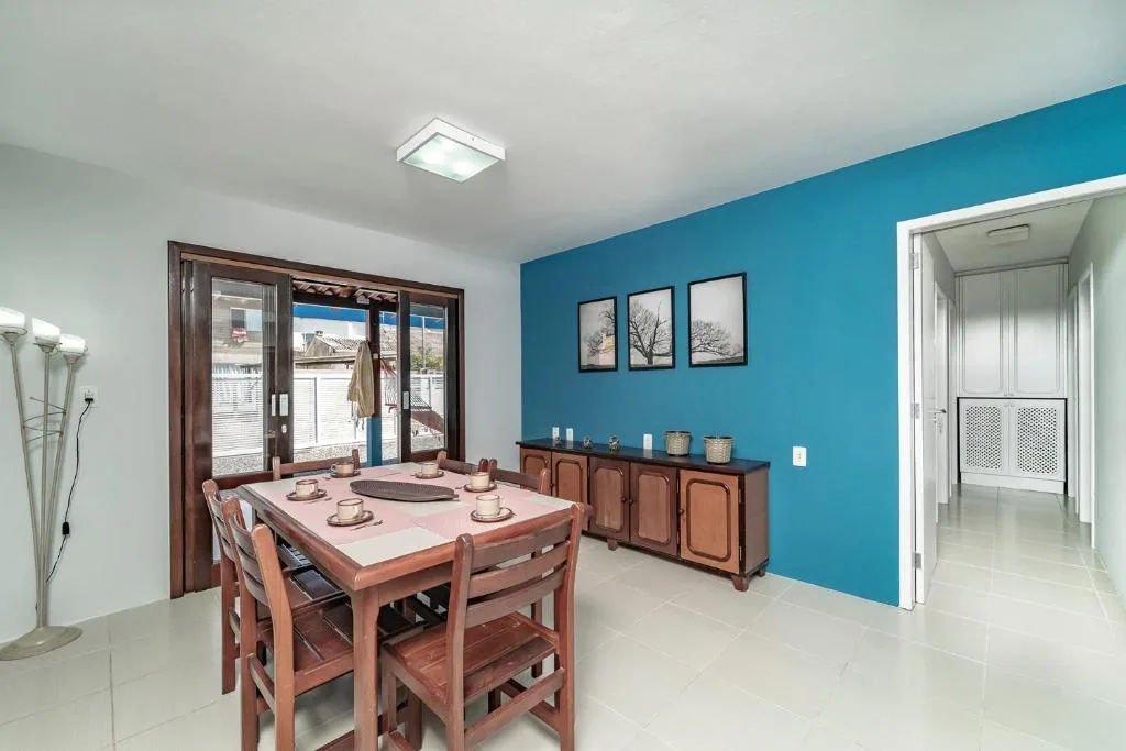 Casa na praia de Morrinhos Bombinhas para 10 pessoas, Excelente localização, Bombinhas, na 140 Rua Gardênia, bairro Morrinhos em Bombinhas/SC — foto 24