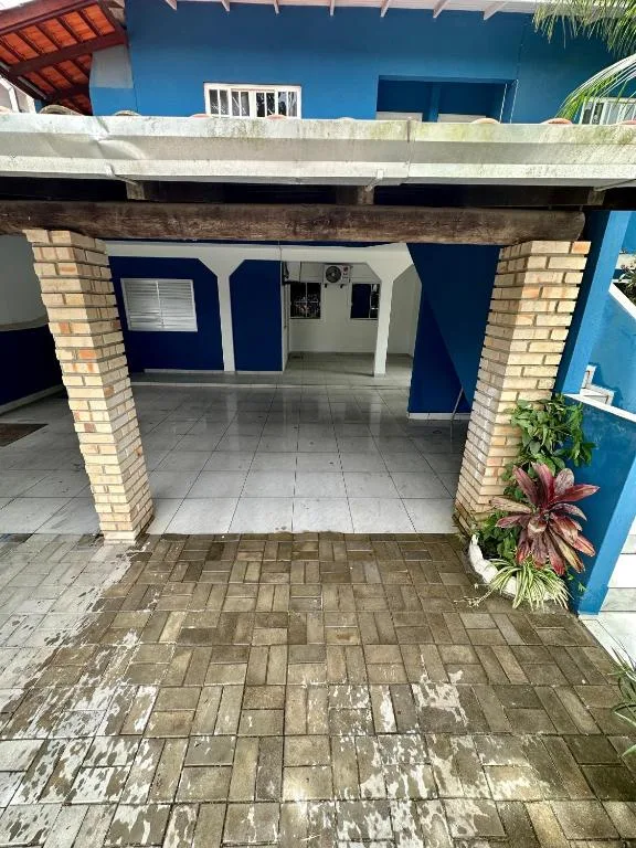 Apartamentos próximo ao Mar, Bombinhas, na 625 Rua Agata em Bombinhas/SC — foto 31