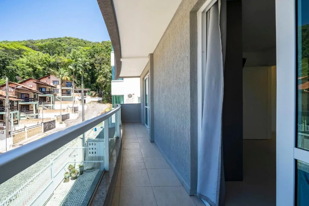 Seu Paraíso em Bombinhas Apto Totalmente Equipado a 3 Minutos da Areia, Bombinhas, na Rua Andorinha, 42 Primeiro Andar em Bombinhas/SC — foto 40