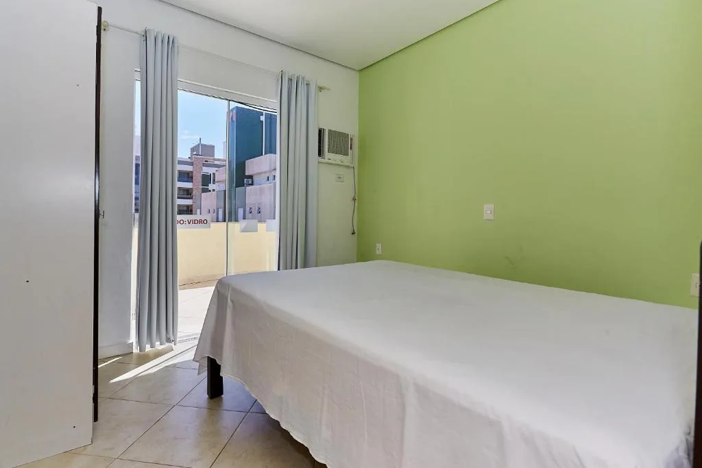791 - Cobertura com piscina. 200m da PRAIA. BOMBINHAS - CENTRO, Bombinhas, na 235 Rua Pirajica Residencial Atenas II . 3 Andar em Bombinhas/SC — foto 31