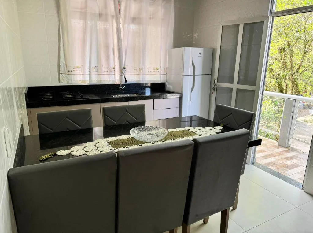 Casa Barata Próxima a Praia, Bombinhas, na 205 Rua Jacarandá em Bombinhas/SC — foto 14