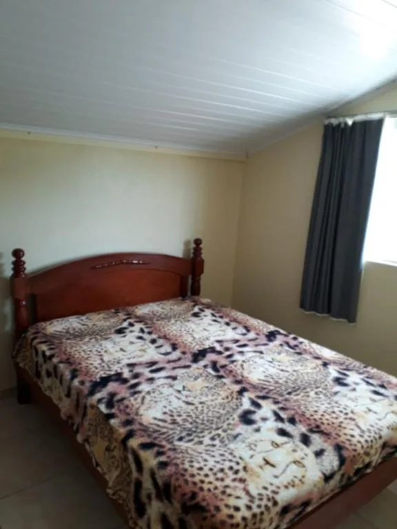 Residencial Caxias, Bombinhas, na Rua Crispim 687 Apartamentos em Bombinhas/SC — foto 20