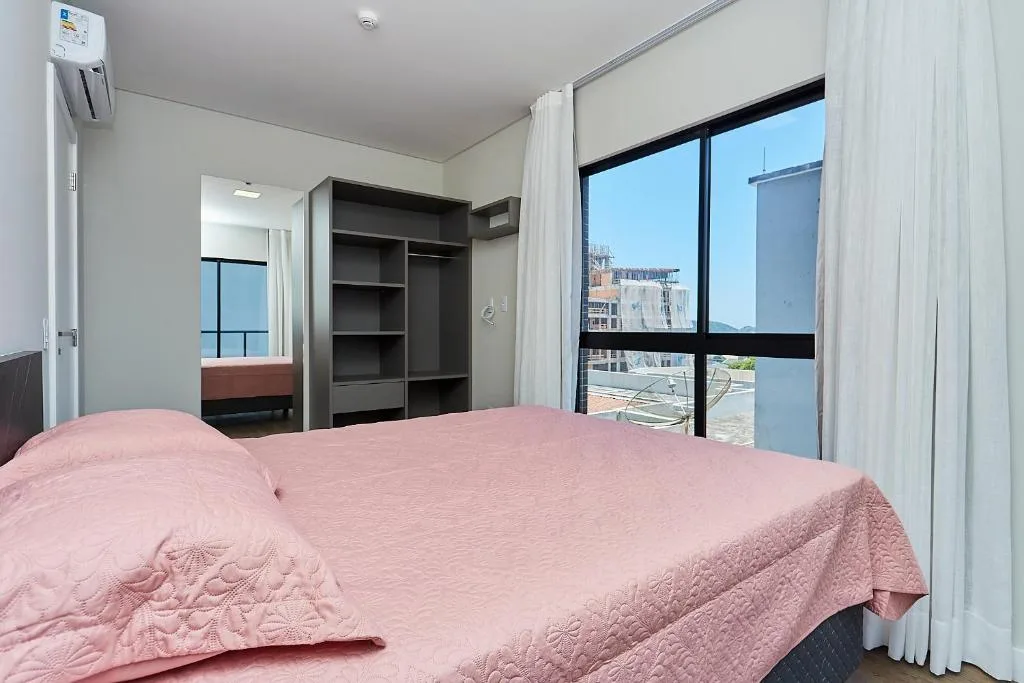 CÓD. 1129 - Apartamento com 01 quarto, vista mar com rooftop, e piscina, Bombinhas, na 141 Rua Pica-Pau em Bombinhas/SC — foto 7