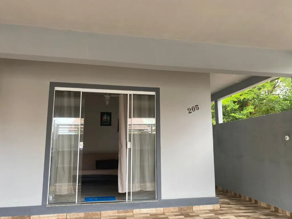 Casa Barata Próxima a Praia, Bombinhas, na 205 Rua Jacarandá em Bombinhas/SC — foto 23