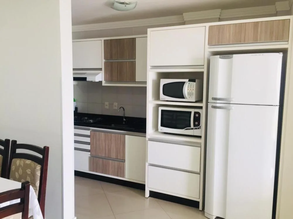 Apartamentos Mediterrâneo Home Club, Bombinhas, na Avenida Leopoldo Zarling 1086, Apartment 103A, 202A em Bombinhas/SC — foto 41