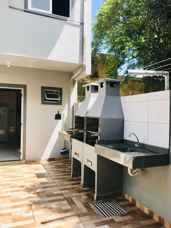 Casa Barata Próxima a Praia, Bombinhas, na 205 Rua Jacarandá em Bombinhas/SC — foto 33