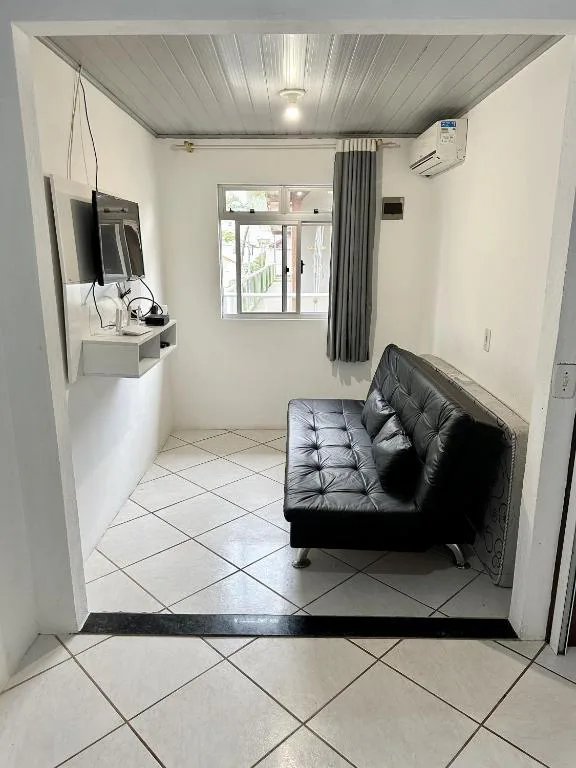 Casa Barata Próxima a Praia, Bombinhas, na 205 Rua Jacarandá em Bombinhas/SC — foto 41