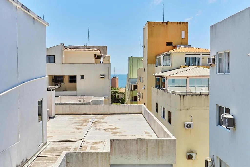 CÓD. 1129 - Apartamento com 01 quarto, vista mar com rooftop, e piscina, Bombinhas, na 141 Rua Pica-Pau em Bombinhas/SC — foto 38