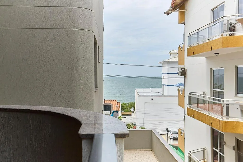 964 - Apartamento com vista para o mar, localizado na Avenida da praia do Centro de Bombinhas - 1 Vaga na Garagem, Bombinhas, na Av. Ver. Manoel dos Santos; 300 em Bombinhas/SC — foto 41