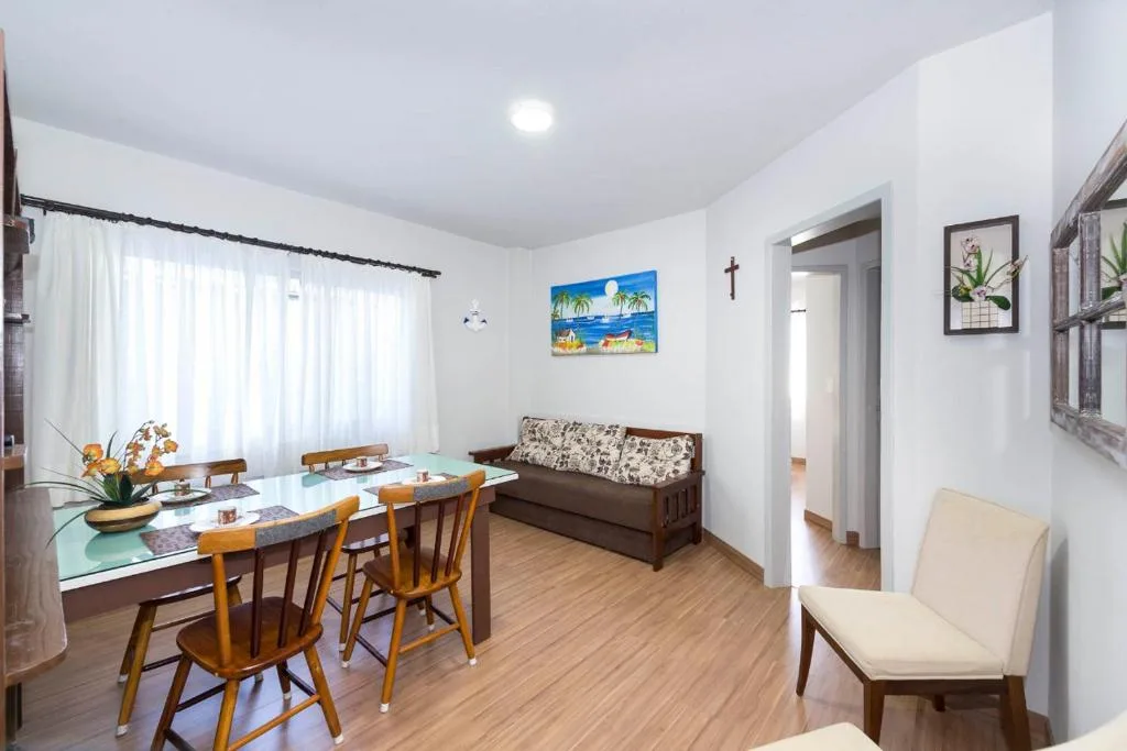 DOÑA ALZIRA, Bombinhas, na Rua Pirajica 53 APARTAMENTO em Bombinhas/SC — foto 4