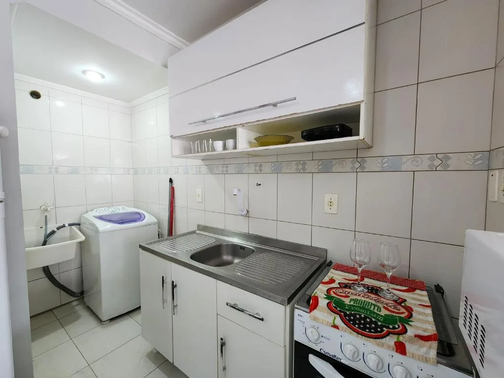 Apto El Shadday 202 cento e cinqüenta metros do Mar, Bombinhas, na 150 Rua Corrupiao Apt em Bombinhas/SC — foto 5