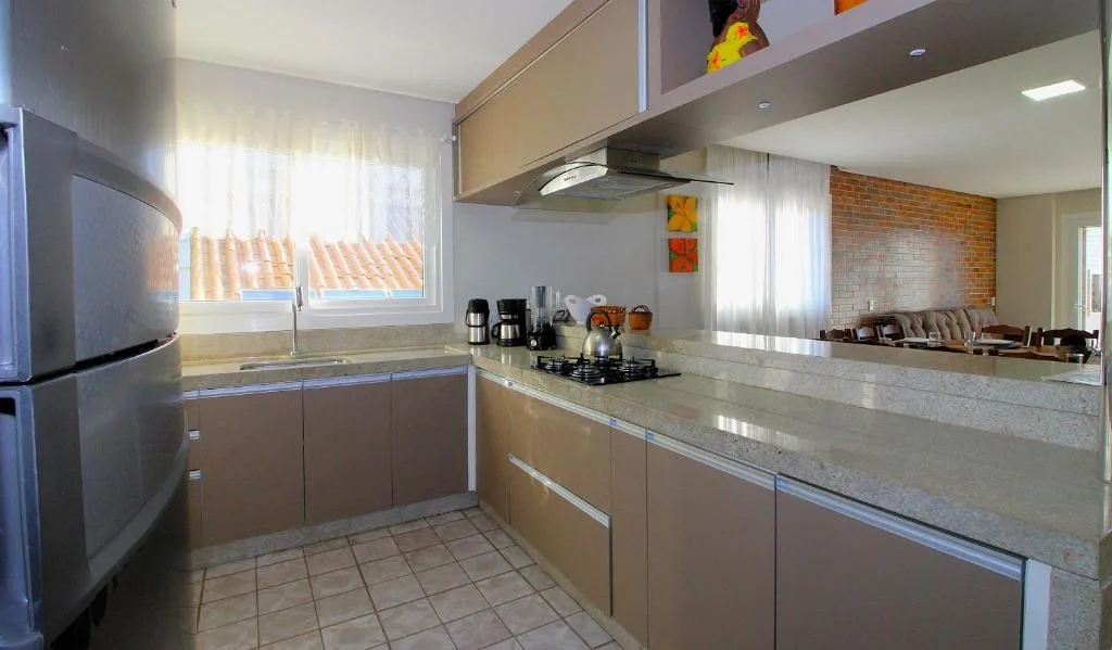 1083 - Apartamento com vista para o mar em Bombinhas, Bombinhas, na 310 Av. Garoupas em Bombinhas/SC — foto 12