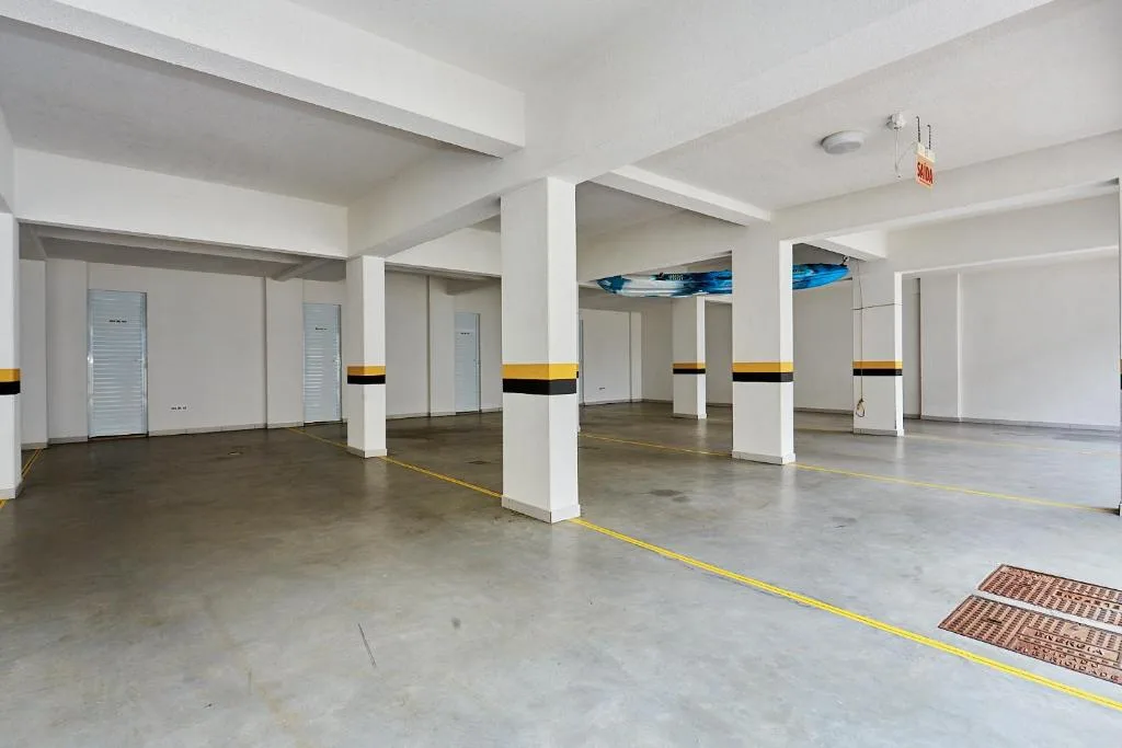 1037 - Lindo Apto 2 Suítes em Bombinhas- 2 Vagas na Garagem - 50 metros da Praia - Centro de Bombinhas, Bombinhas, na 156 Avenida Vereador Manoel dos Santos Apto 303 BL II em Bombinhas/SC — foto 34