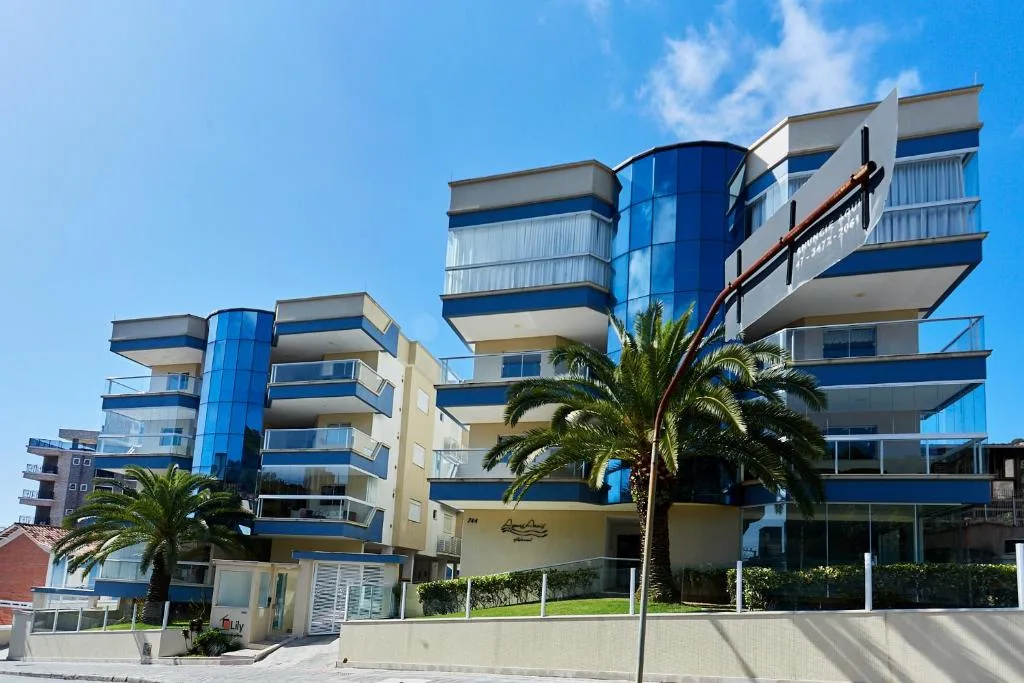 1037 - Lindo Apto 2 Suítes em Bombinhas- 2 Vagas na Garagem - 50 metros da Praia - Centro de Bombinhas, Bombinhas, na 156 Avenida Vereador Manoel dos Santos Apto 303 BL II em Bombinhas/SC — foto 39