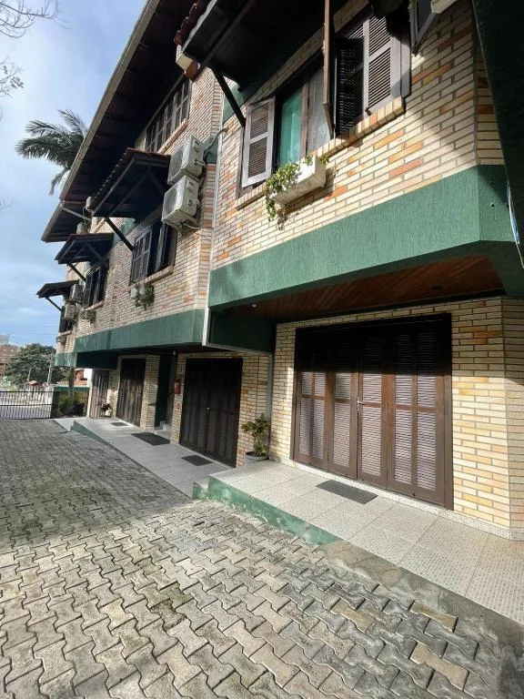 Residencial Ramo de Acácia, Bombinhas, na 289 Rua Peixe Donzela em Bombinhas/SC — foto 9