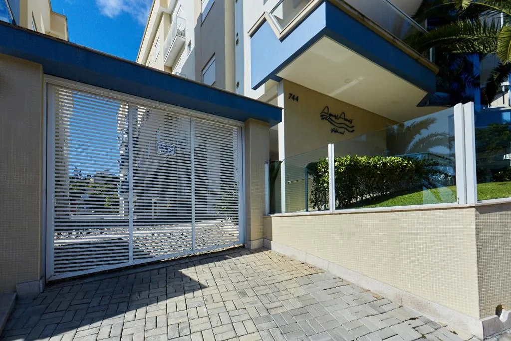 1037 - Lindo Apto 2 Suítes em Bombinhas- 2 Vagas na Garagem - 50 metros da Praia - Centro de Bombinhas, Bombinhas, na 156 Avenida Vereador Manoel dos Santos Apto 303 BL II em Bombinhas/SC — foto 42
