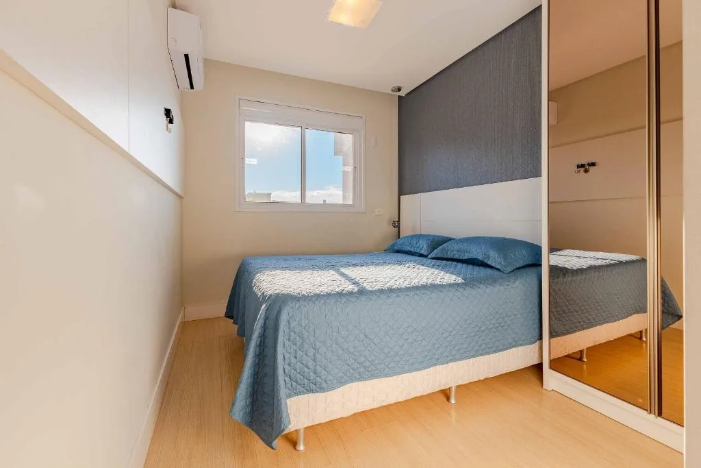 Apartamento em Condo com Piscina e Jacuzzi, Bombinhas, na 1310 Av. Ver. Manoel dos Santos em Bombinhas/SC — foto 2