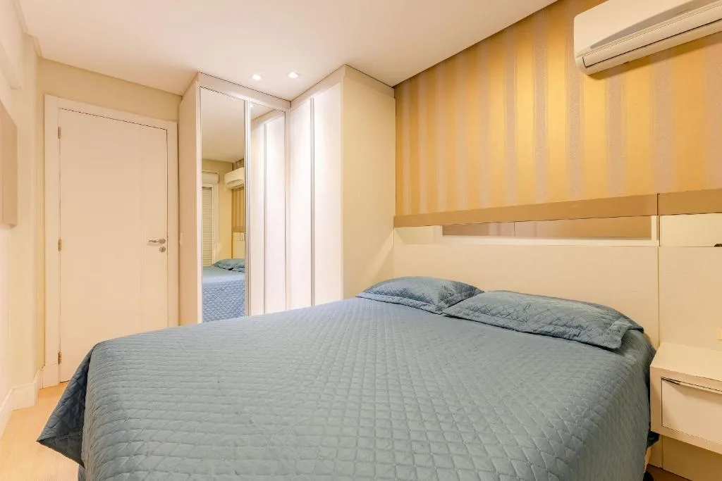 Apartamento em Condo com Piscina e Jacuzzi, Bombinhas, na 1310 Av. Ver. Manoel dos Santos em Bombinhas/SC — foto 22