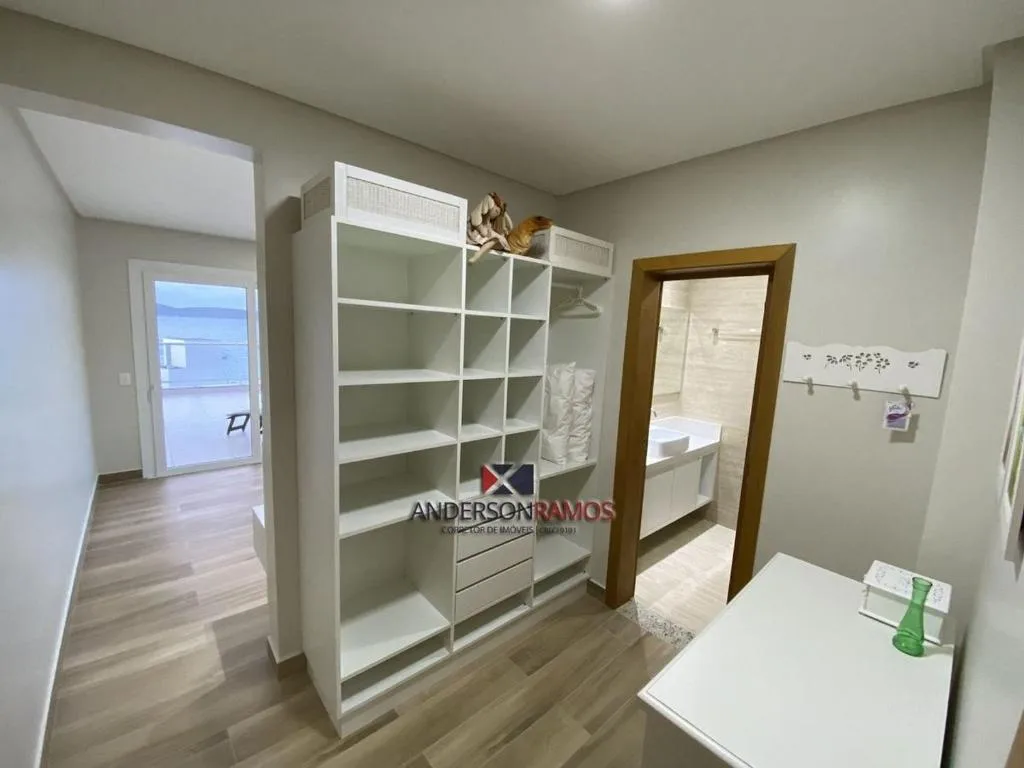 1083 - Apartamento com vista para o mar em Bombinhas, Bombinhas, na 310 Av. Garoupas em Bombinhas/SC — foto 45