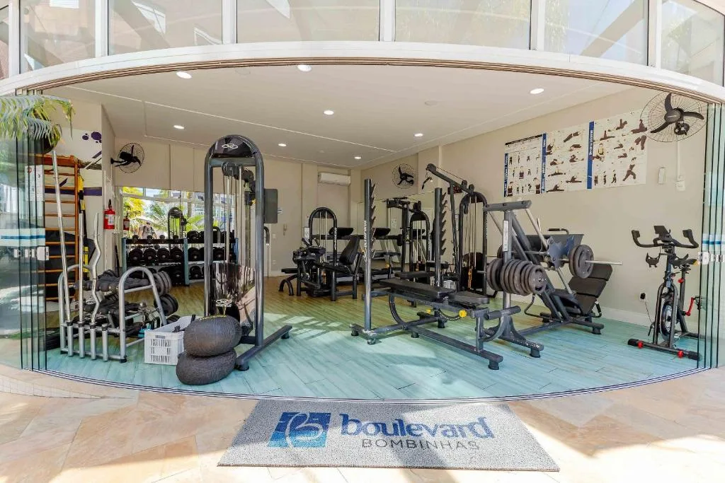 Apartamento em Condo com Piscina e Jacuzzi, Bombinhas, na 1310 Av. Ver. Manoel dos Santos em Bombinhas/SC — foto 28