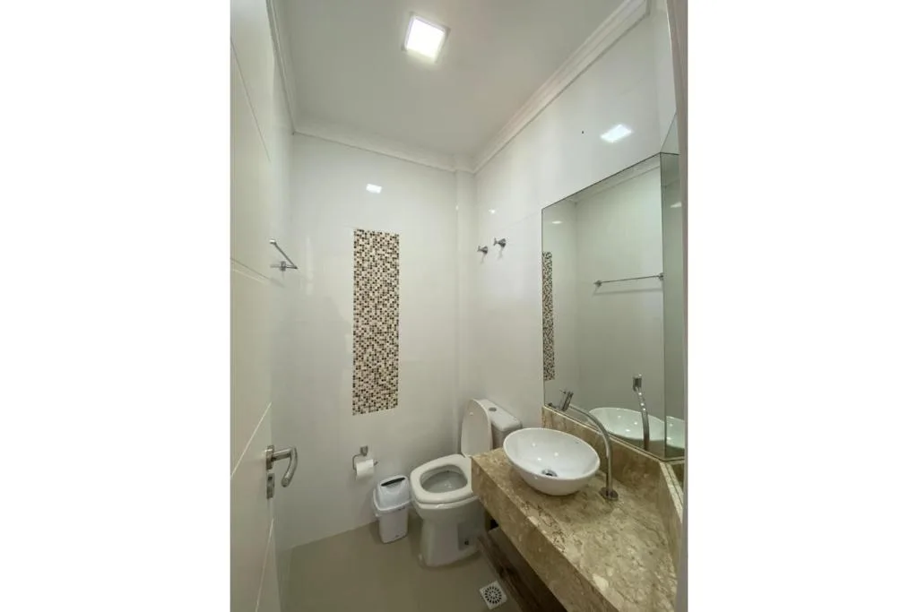 Residencial CasapraiadaLagoinha, Bombinhas, na 583 Avenida das Garoupas em Bombinhas/SC — foto 16