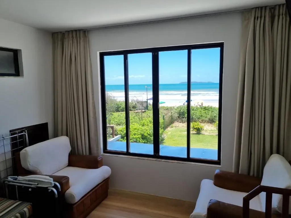 Residencial Suites Mariscal, Bombinhas, na 1469 Avenida Aroeira da Praia em Bombinhas/SC — foto 12