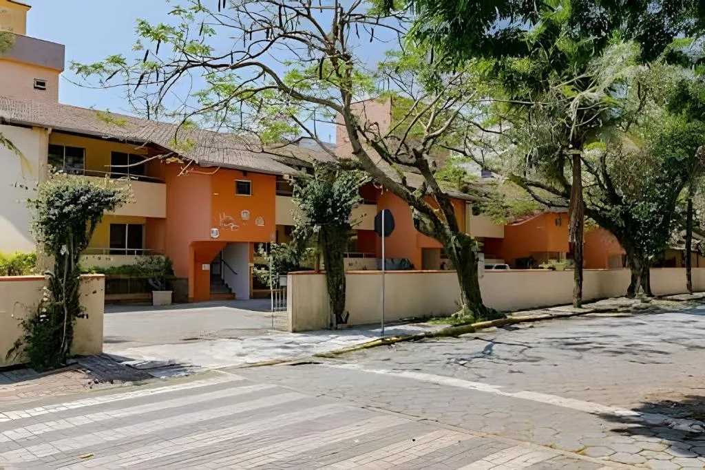 Flamboyant Apartamentos Bombinhas, Bombinhas, na Rua Tinguaçu, 198 Praia de Bombas em Bombinhas/SC — foto 31