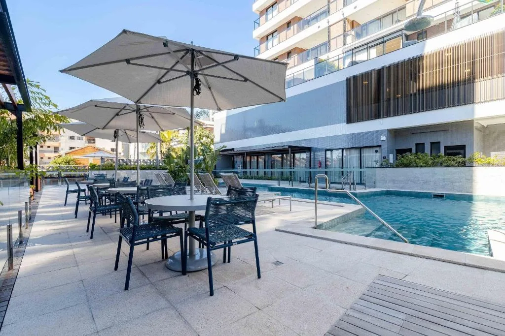 Lumina - Luxuoso apartamento, Bombinhas, na 1890 Av Leopoldo Zarling em Bombinhas/SC — foto 4