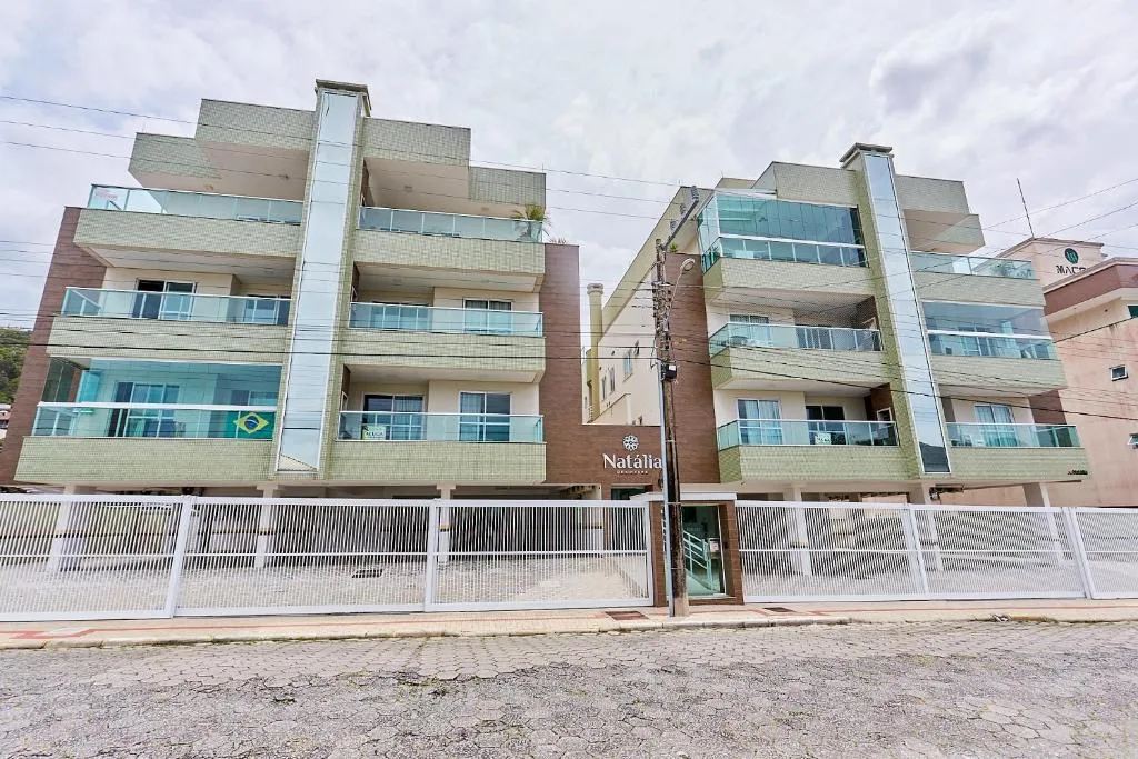 1035 Apartamento agradável e econômico para até 05 pessoas na praia do centro de Bombinhas, Bombinhas, na 496 Rua Parati Segundo andar de lateral em Bombinhas/SC — foto 28