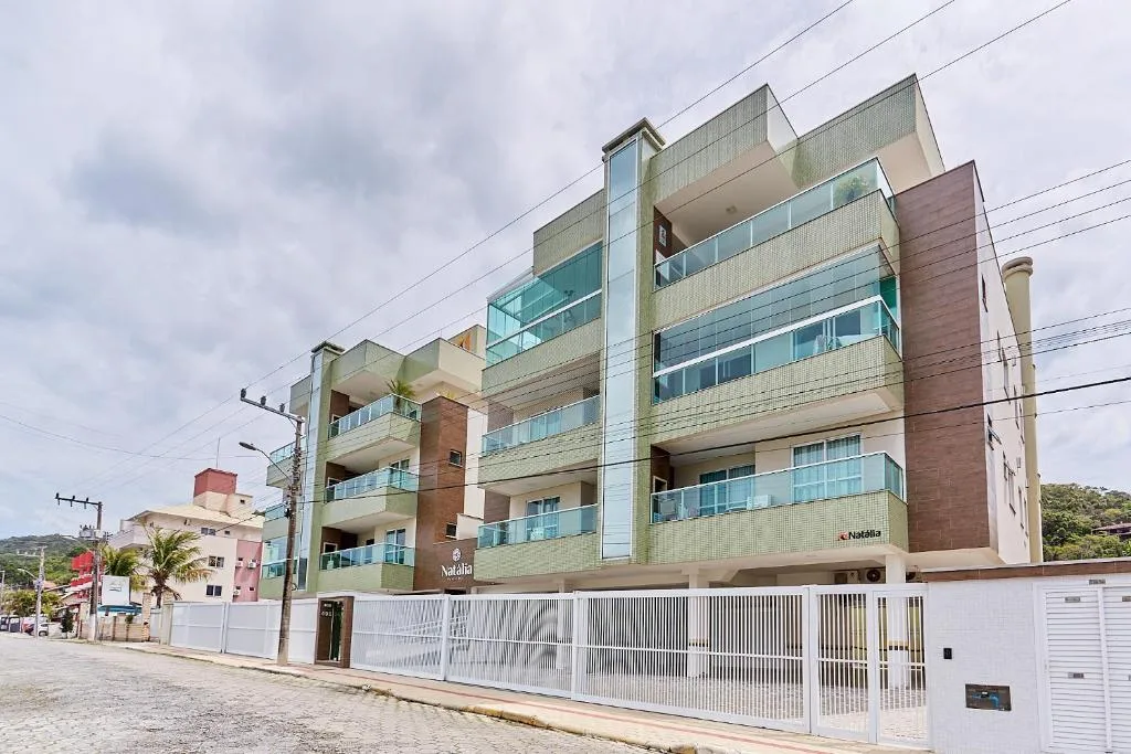 1035 Apartamento agradável e econômico para até 05 pessoas na praia do centro de Bombinhas, Bombinhas, na 496 Rua Parati Segundo andar de lateral em Bombinhas/SC — foto 29