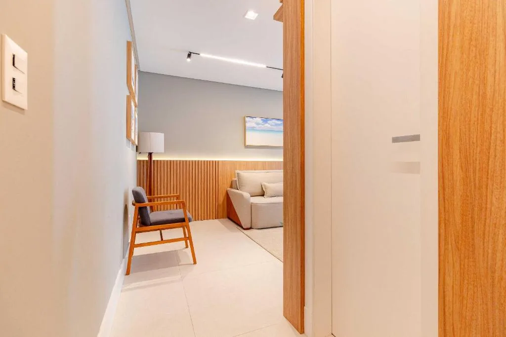 Lumina - Luxuoso apartamento, Bombinhas, na 1890 Av Leopoldo Zarling em Bombinhas/SC — foto 7