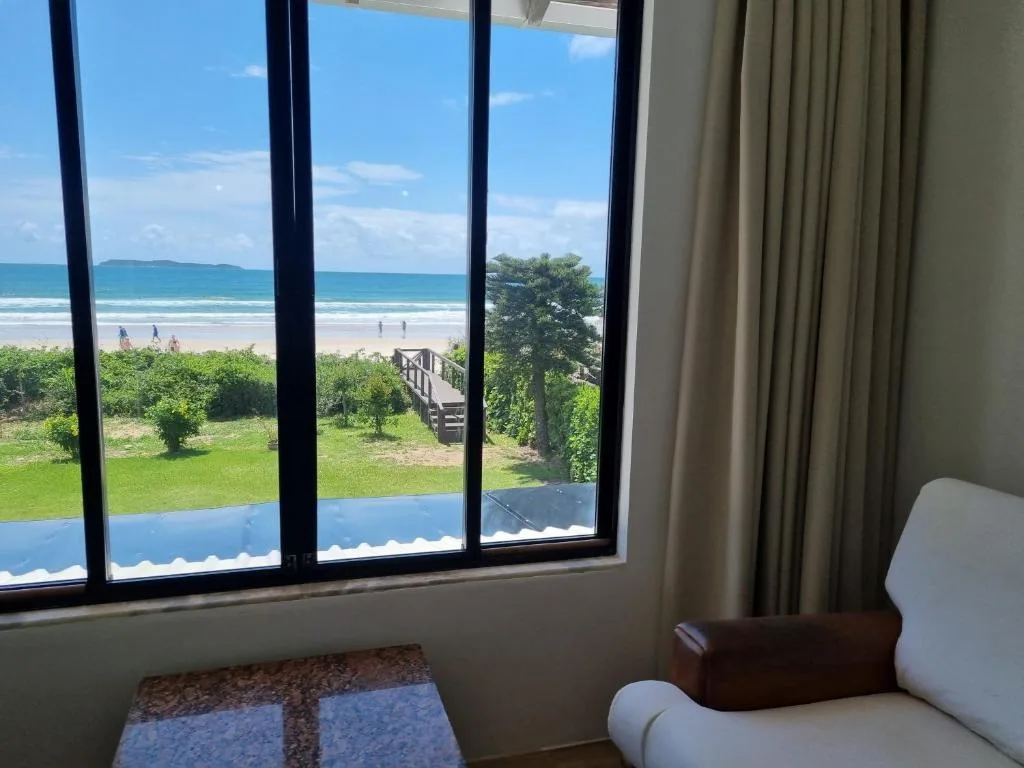 Residencial Suites Mariscal, Bombinhas, na 1469 Avenida Aroeira da Praia em Bombinhas/SC — foto 20