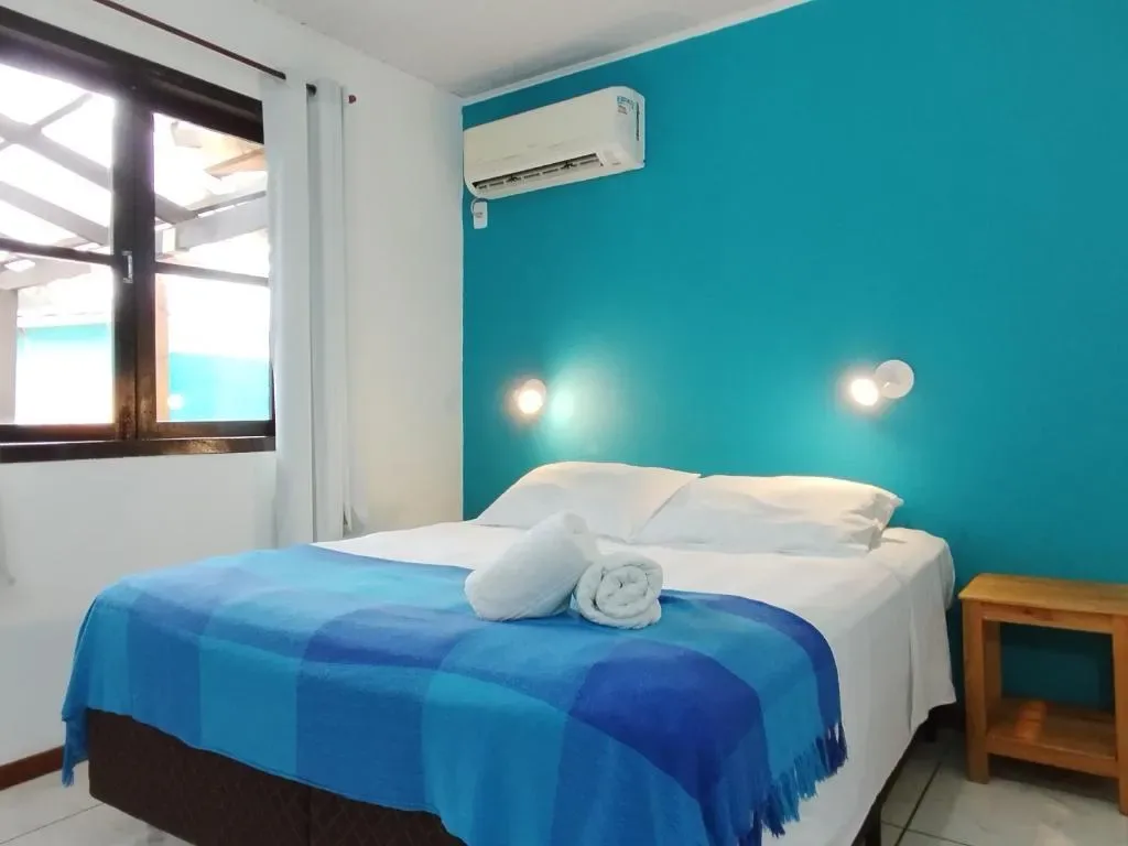 Residencial Vila do Sol, Apartamentos com pé na areia, Bombinhas, na Rua Leopoldo Zarling em Bombinhas/SC — foto 2