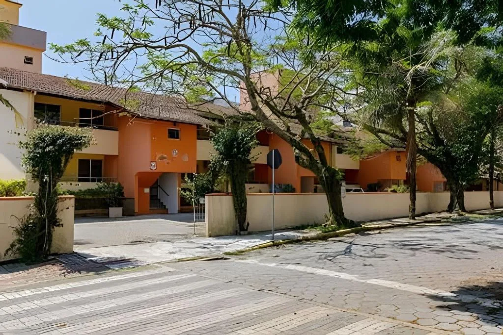 Flamboyant Apartamentos Bombinhas, Bombinhas, na Rua Tinguaçu, 198 Praia de Bombas em Bombinhas/SC — foto 41