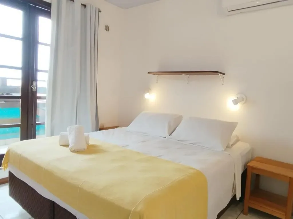 Residencial Vila do Sol, Apartamentos com pé na areia, Bombinhas, na Rua Leopoldo Zarling em Bombinhas/SC — foto 8