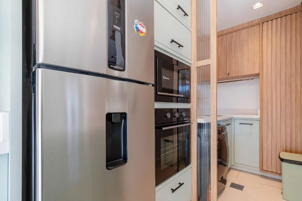 Lumina - Luxuoso apartamento, Bombinhas, na 1890 Av Leopoldo Zarling em Bombinhas/SC — foto 20