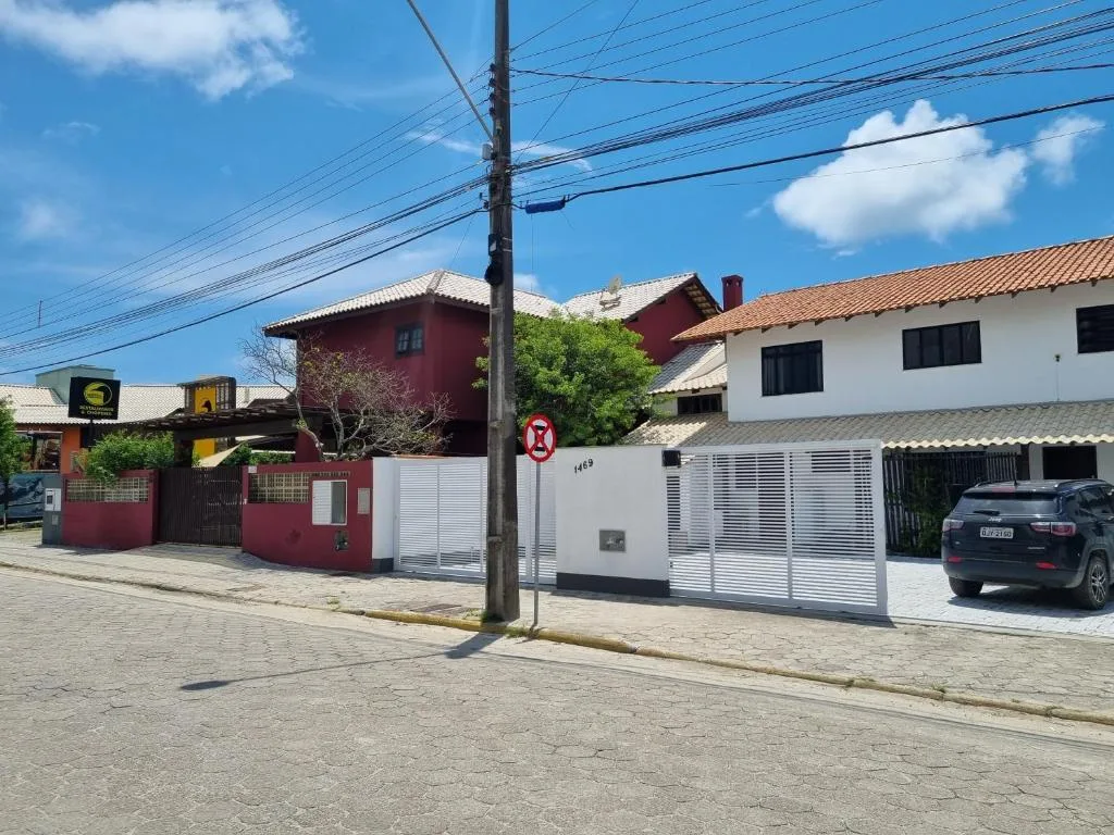 Residencial Suites Mariscal, Bombinhas, na 1469 Avenida Aroeira da Praia em Bombinhas/SC — foto 32
