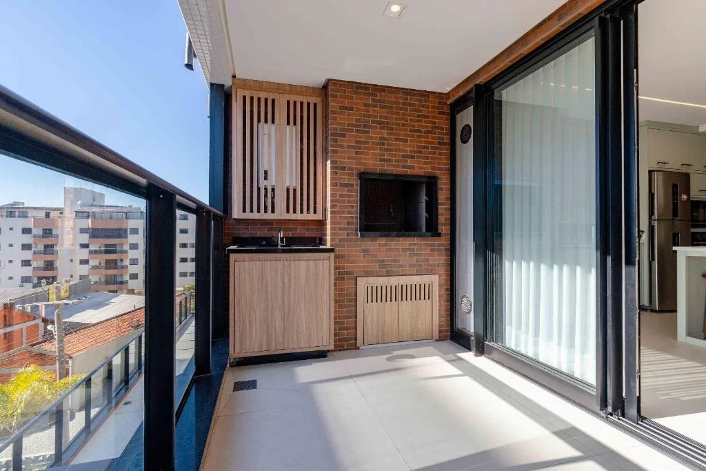 Lumina - Luxuoso apartamento, Bombinhas, na 1890 Av Leopoldo Zarling em Bombinhas/SC — foto 22