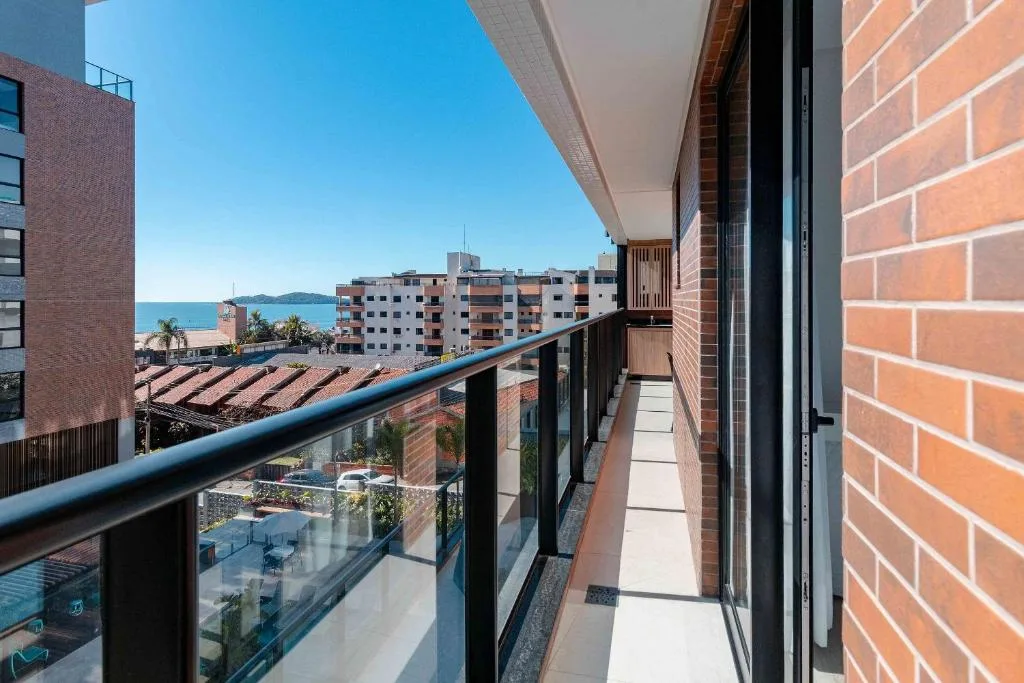 Lumina - Luxuoso apartamento, Bombinhas, na 1890 Av Leopoldo Zarling em Bombinhas/SC — foto 32