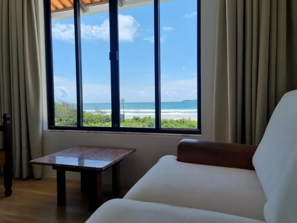 Residencial Suites Mariscal, Bombinhas, na 1469 Avenida Aroeira da Praia em Bombinhas/SC — foto 44